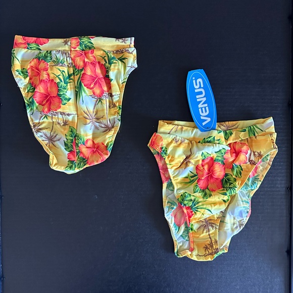 VENUS Bikini Bottoms - Picture 5 of 6